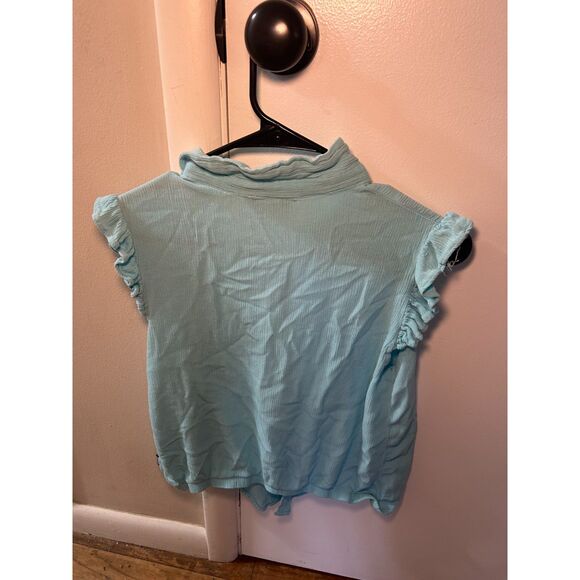 DKNY XL Light Blue Rayon Button Down Flutter Sleeve Ruffle Shoulder Textured Top - Picture 4 of 6